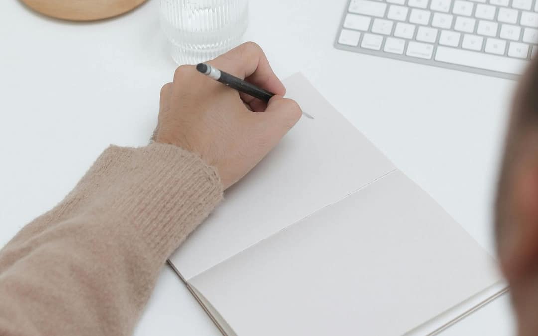 Is There a Link Between Left-Handedness and Breast Cancer?