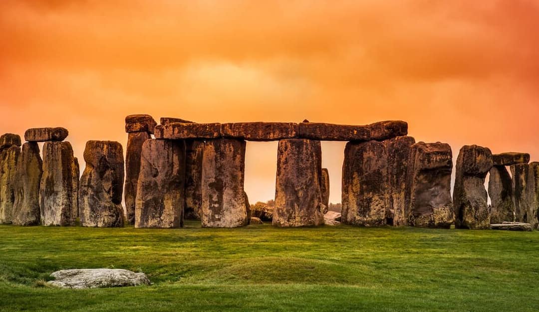 The Ultimate Stonehenge Day Trip: Ancient Mysteries, Roman Baths, and Georgian Grandeur