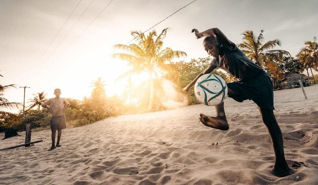 Mozambique’s Beach Scene: Fish Grills, Exorcisms, and One of Africa’s Most Joyful Crowds