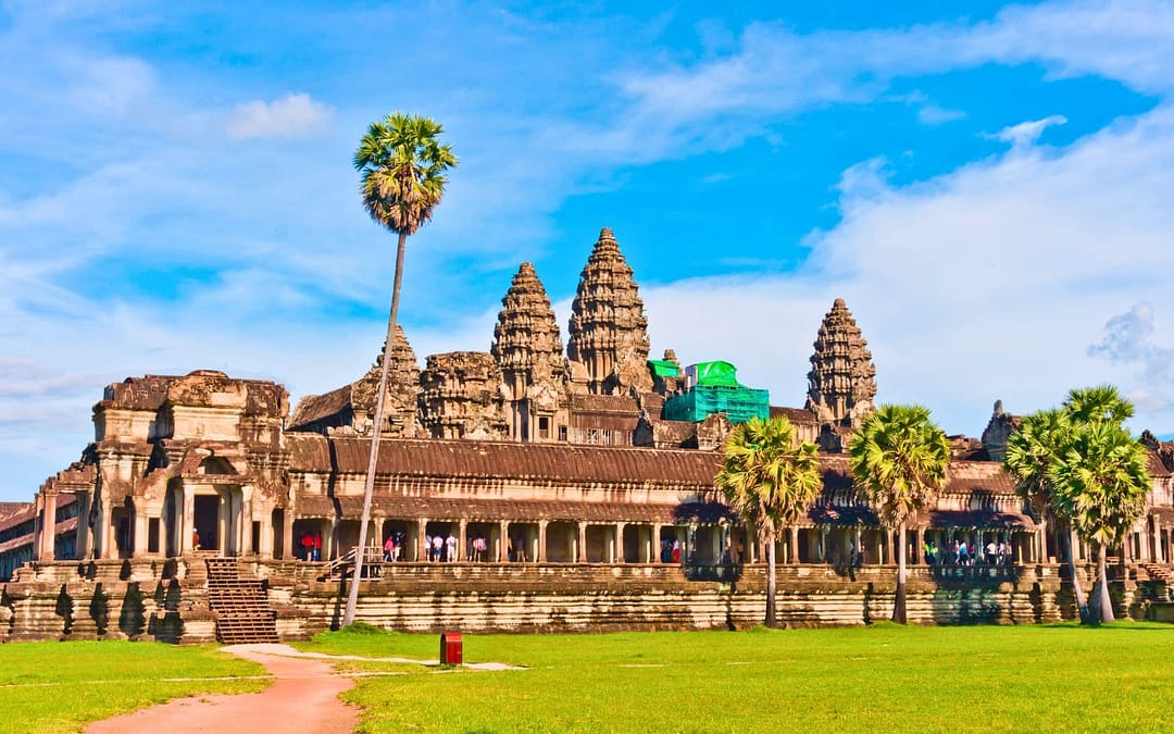 Waterways & Wanderlust: A Journey Through Singapore, Vietnam and Cambodia