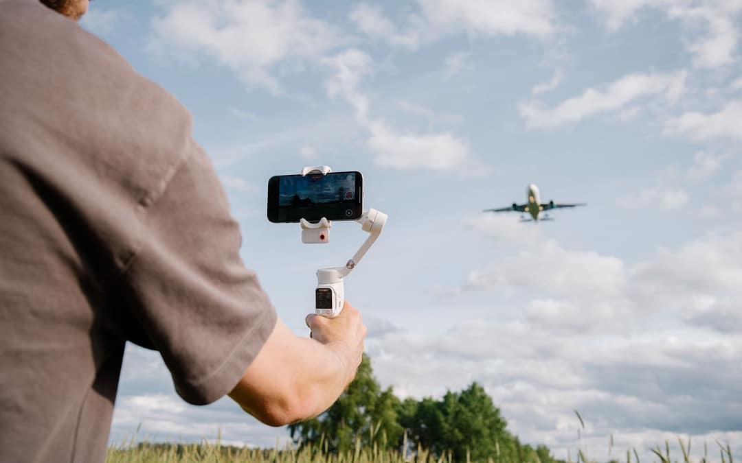 Unleash Your Inner Travel Filmmaker: Meet Your Hohem AI Pocket Director