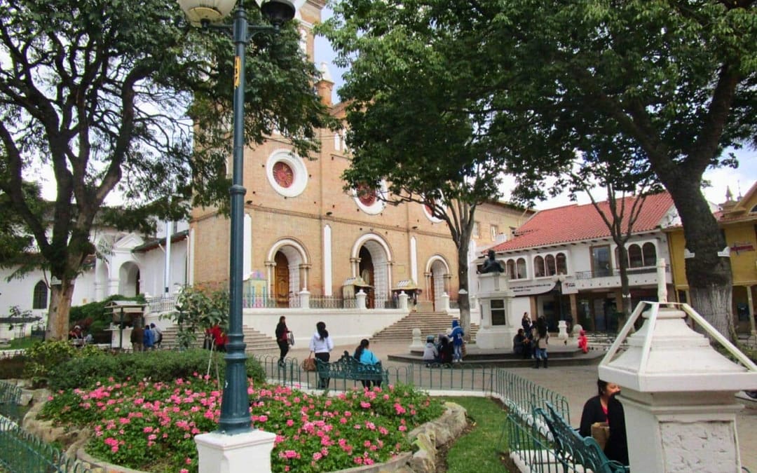 Southern Ecuador from Loja: Saraguro’s Market, Ingapirca’s Ruins, and Podocarpus Jungle Trails