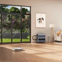 Solar Power Solutions by Runhood PLUG and PLAY