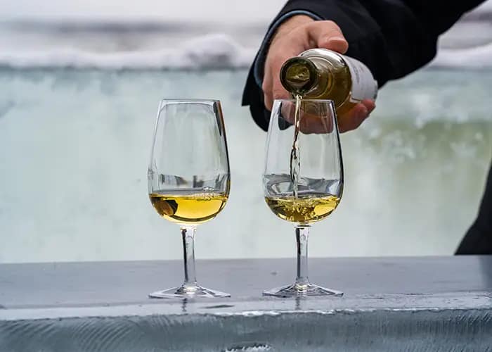 Pop-up Icewine Bar Opens at the Brink of the Frozen Niagara Falls