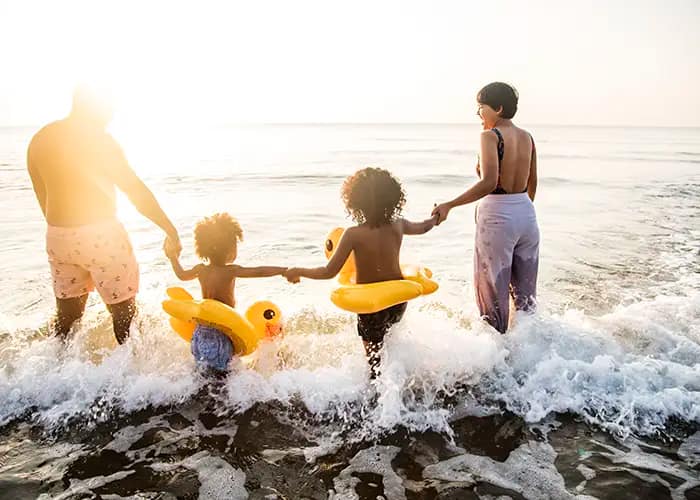 Why Airport Transportation Can Make or Break a Family Vacation?