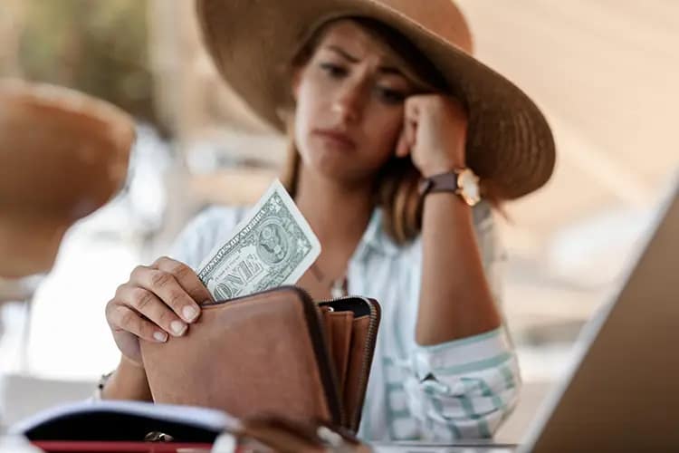 Why Financial Stress Makes It Harder to Enjoy Travel