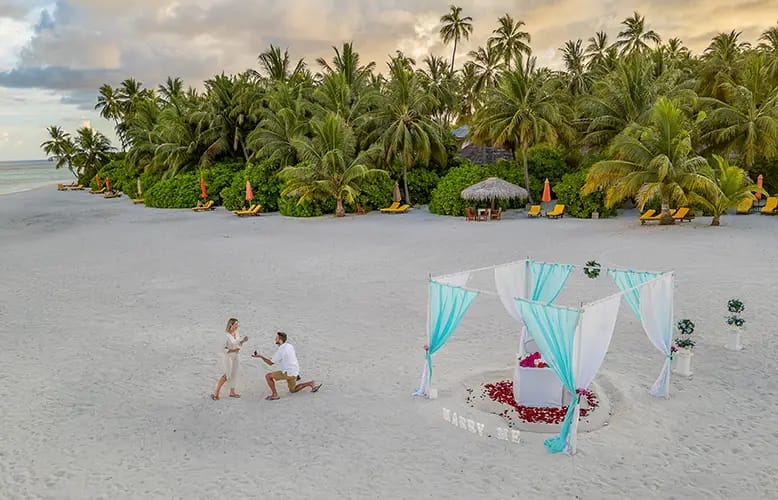 Angsana Velavaru Unveils Bespoke Beach Proposal Packages
