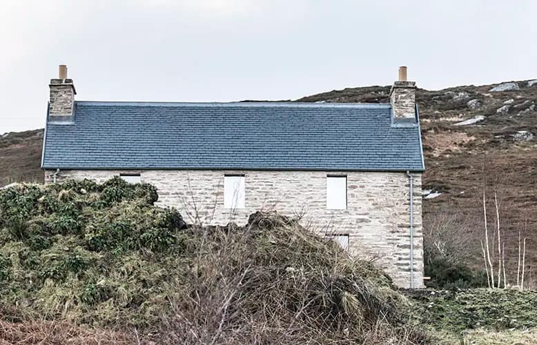 Kyle House: A Scottish Highland Ode to Minimalism
