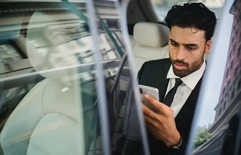 How to Trade Online While You Travel
