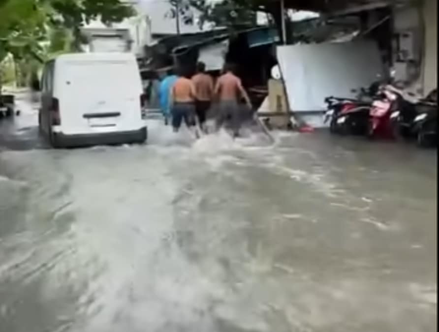 Heavy rains in Bali trigger flooding forcing hundreds to seek safety